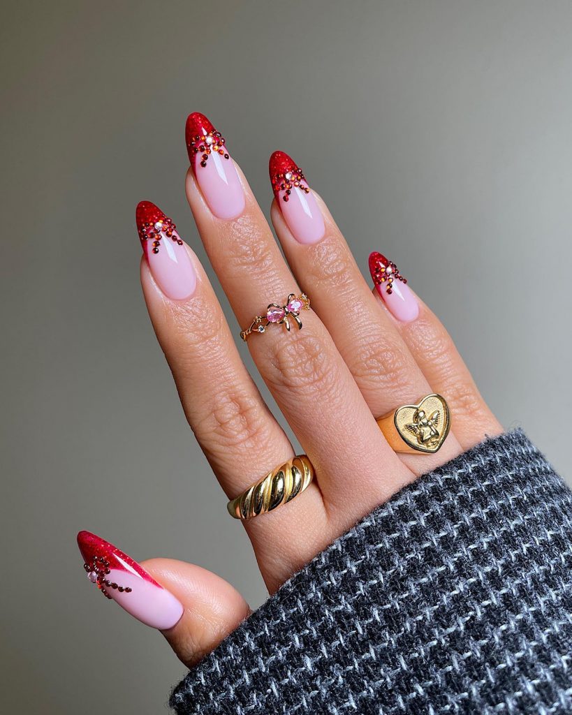 Red Holiday Nails 2024 - 2025: Festive Inspiration for Every Style 22 Ideas