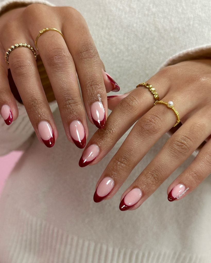 Almond Nails Winter 2024 - 2025: Chic and Timeless 22 Ideas for the Season