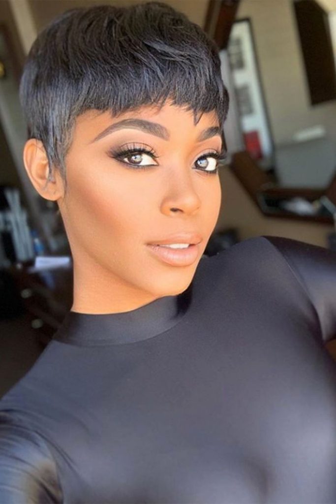 Short Straight Hairstyles for Black Women 2025 20 Ideas