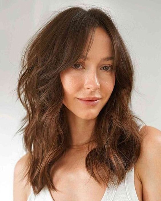 Medium Length Haircut Trends for 2025: Inspiring Styles for Every Woman 21 Ideas