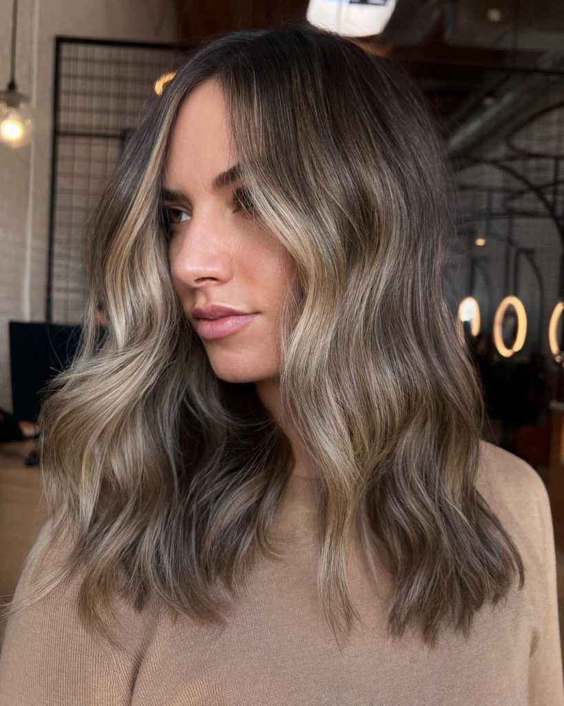 Medium Length Haircut Trends for 2025: Inspiring Styles for Every Woman 21 Ideas