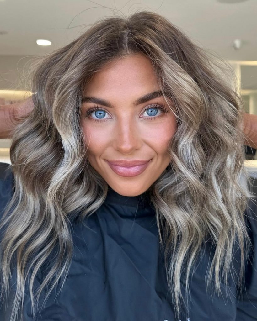 Best Hair Color to Hide Grey Hair: Expert Choices for a Flawless Look 22 Ideas