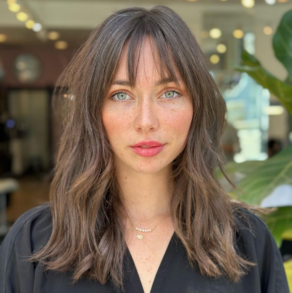 Wispy Bangs for Round Faces 2025: A Guide to Flattering Styles 20 Ideas