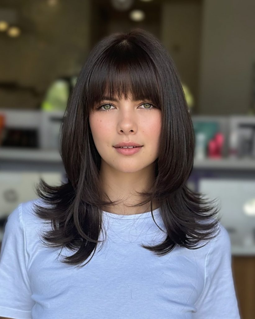 Medium Length Haircut Trends for 2025: Inspiring Styles for Every Woman 21 Ideas