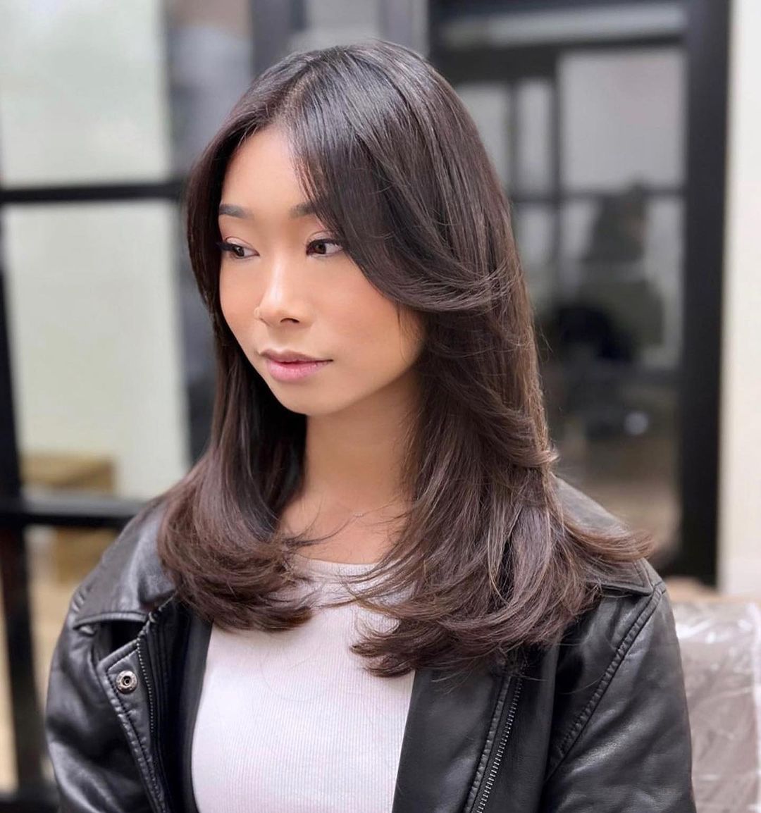 Face Framing Layers 2025: 21 Ideas for Bangs, Side Parts, and Medium to ...
