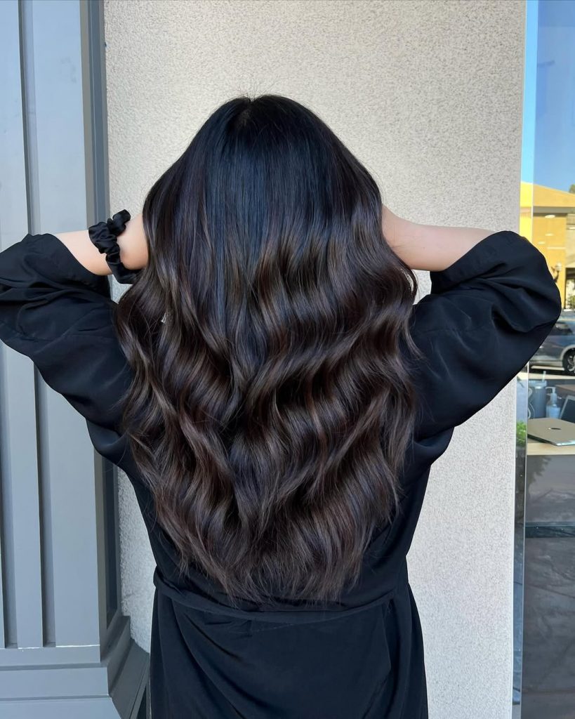 Dark Caramel Balayage: A Timeless Trend for Every Hair Type 22 Ideas