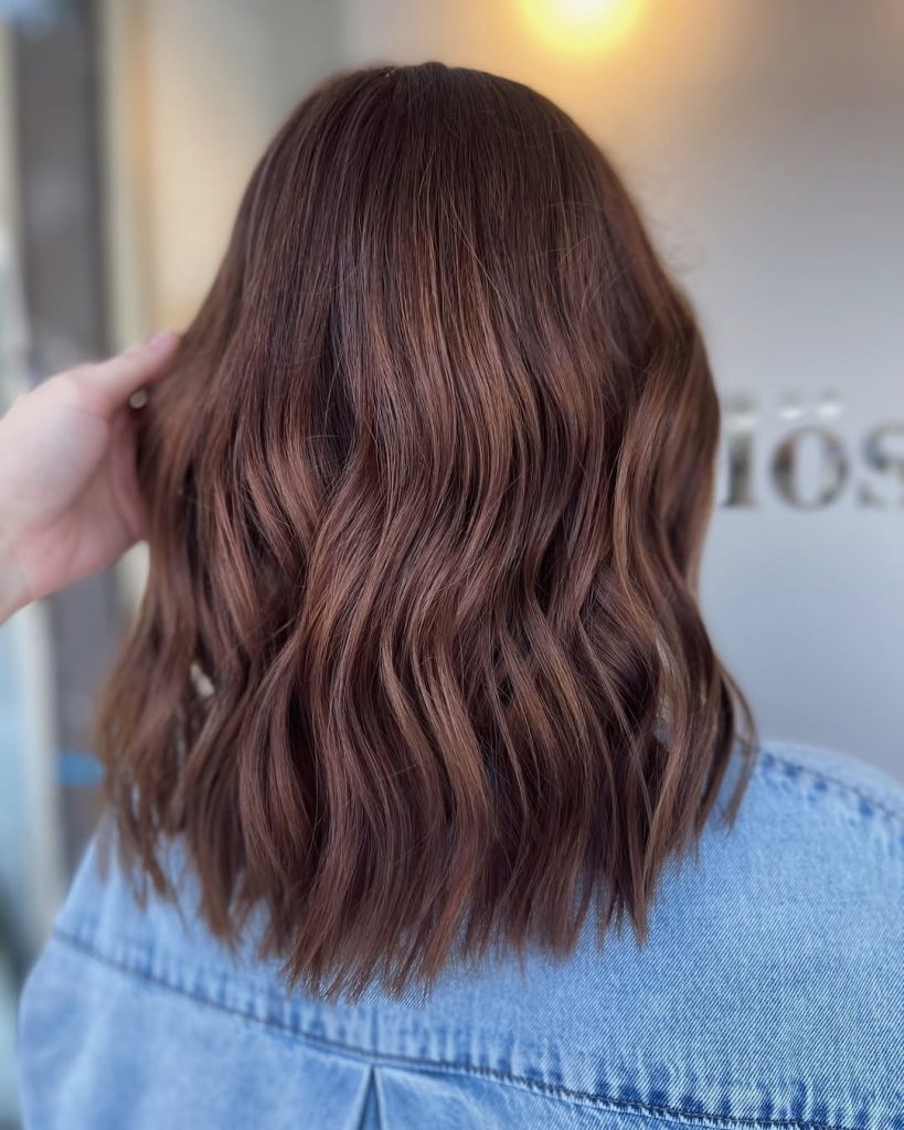 Dark Caramel Balayage: A Timeless Trend for Every Hair Type 22 Ideas