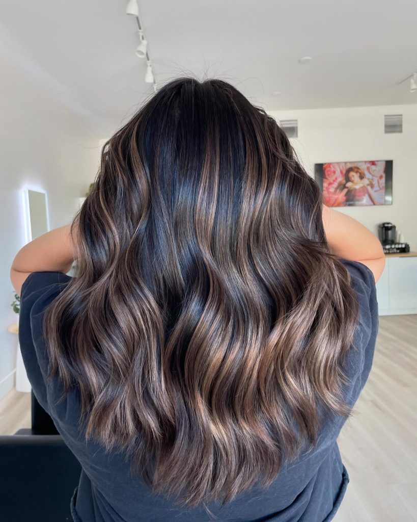 Dark Caramel Balayage: A Timeless Trend for Every Hair Type 22 Ideas