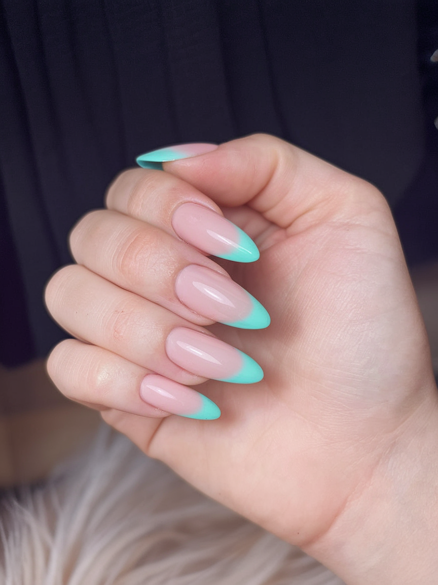 20 Graduation Nail Color Ideas 2025 – Cute & Trendy Polish for College