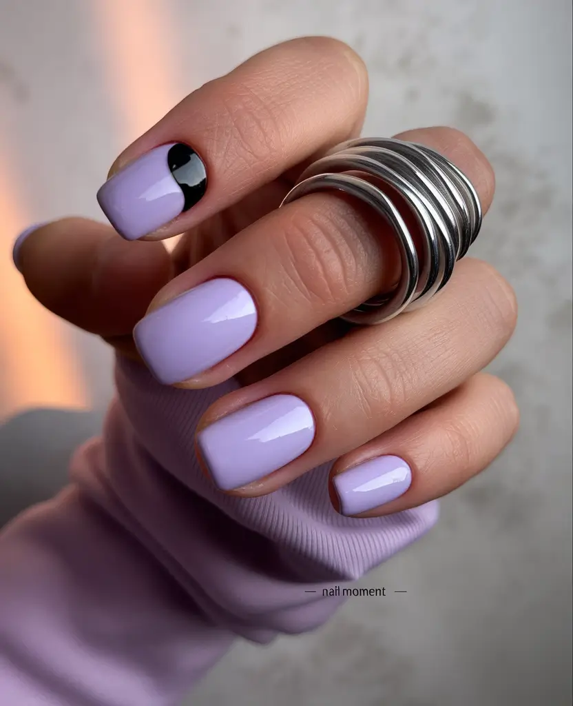 August Nail Colors Inspo 2025 Lilac Yin-Yang Minimalism