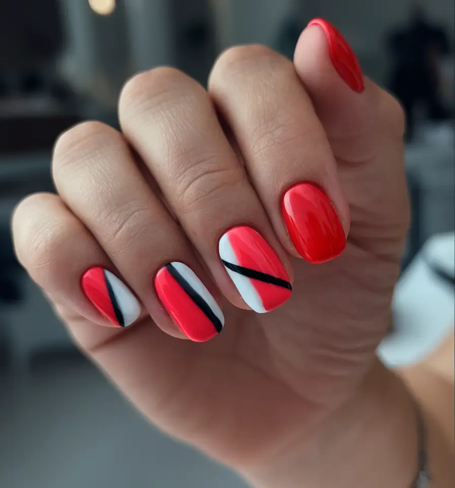 July Nails You’ll Want in 2025: Bold, Fun & Summer-Ready Designs