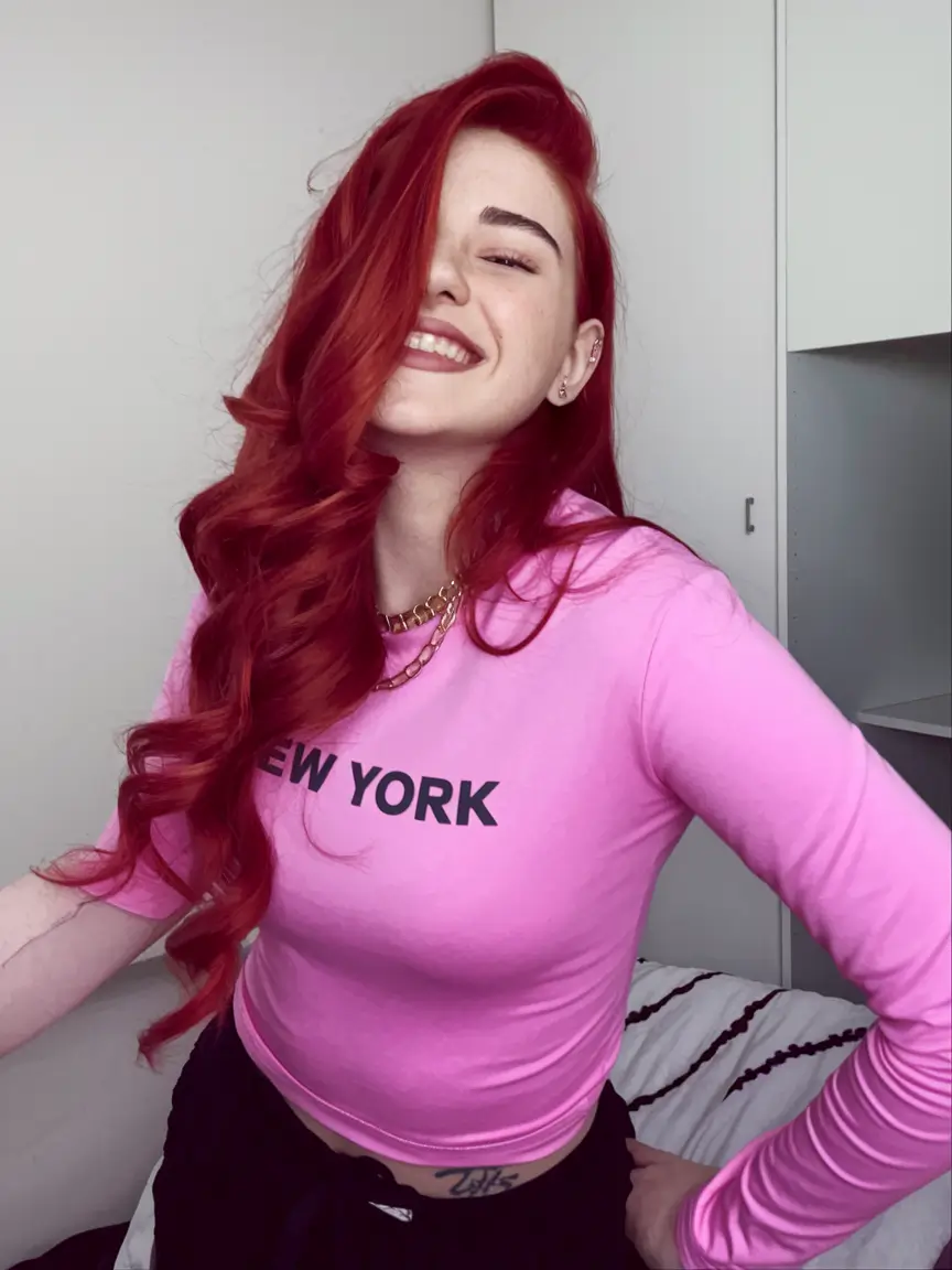 Must-Try Fall Red Hair Colors for Redheads 2025 Candy Apple Curls for the Bold at Heart