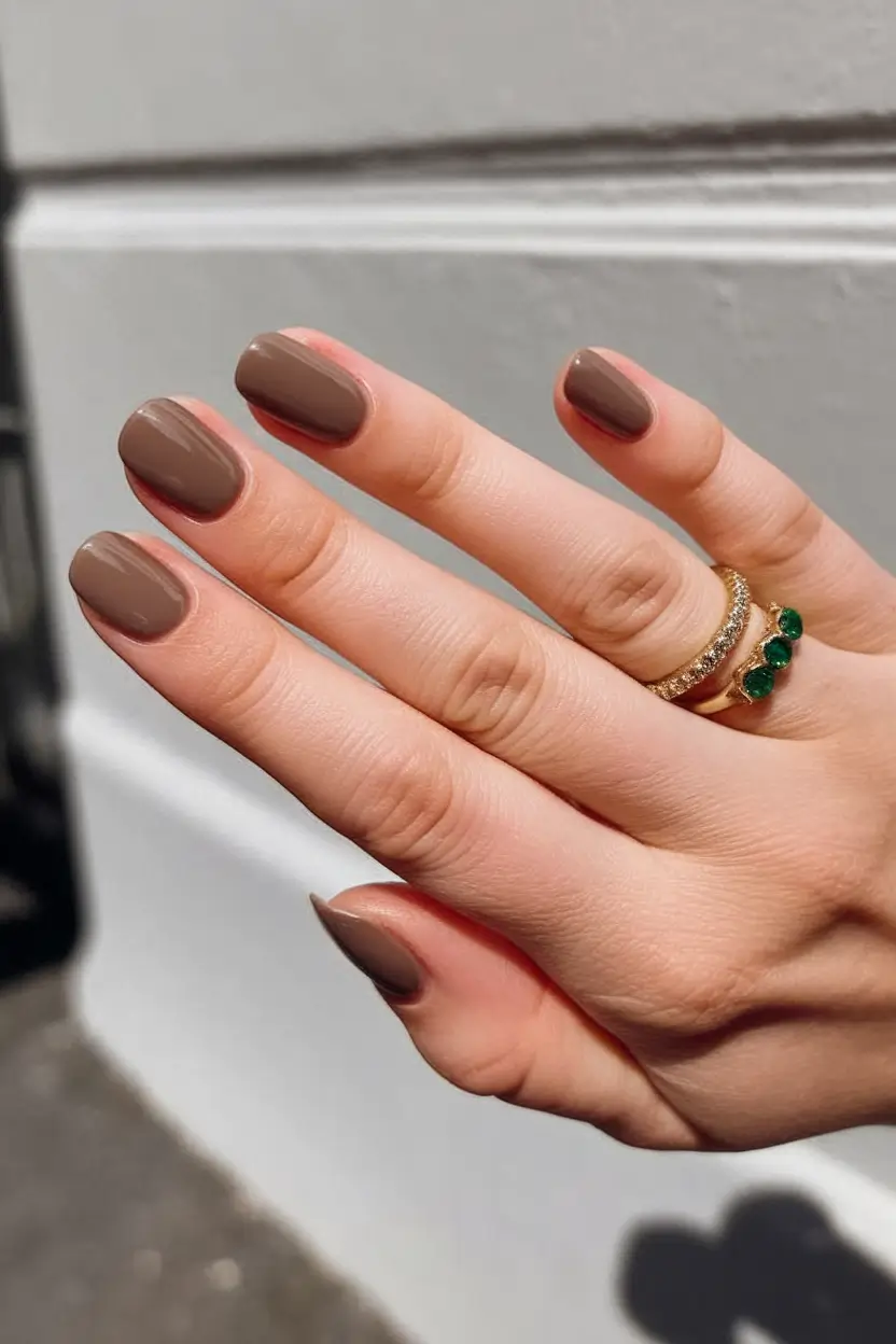 Autumn 2025 Nail Color Trends Earthy Taupe Comfort