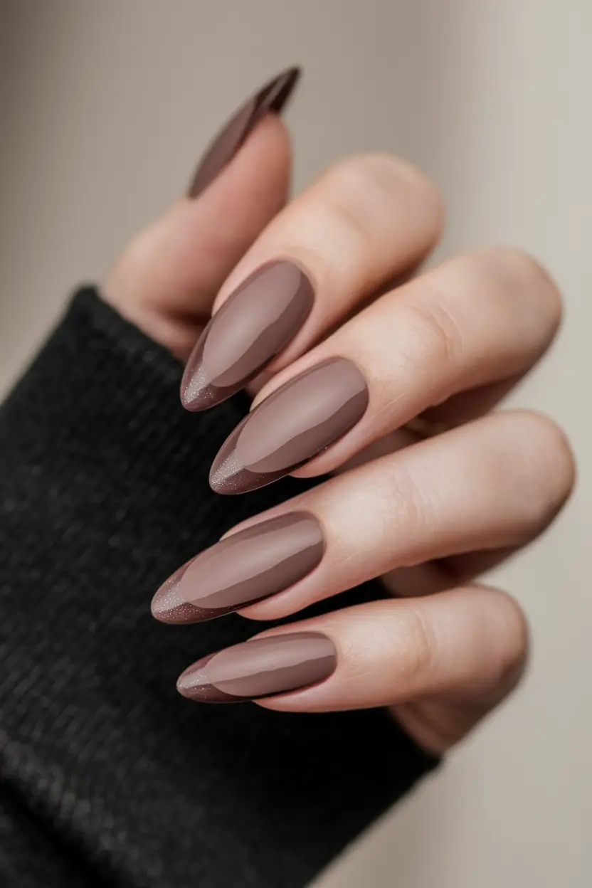 Fall Almond-Shaped Nails 2025 Ideas Matte Mocha Contour