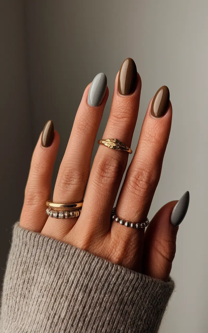 Short and Long Fall Acrylic Nails Ideas 2025 Minimalist Cocoa and Fog