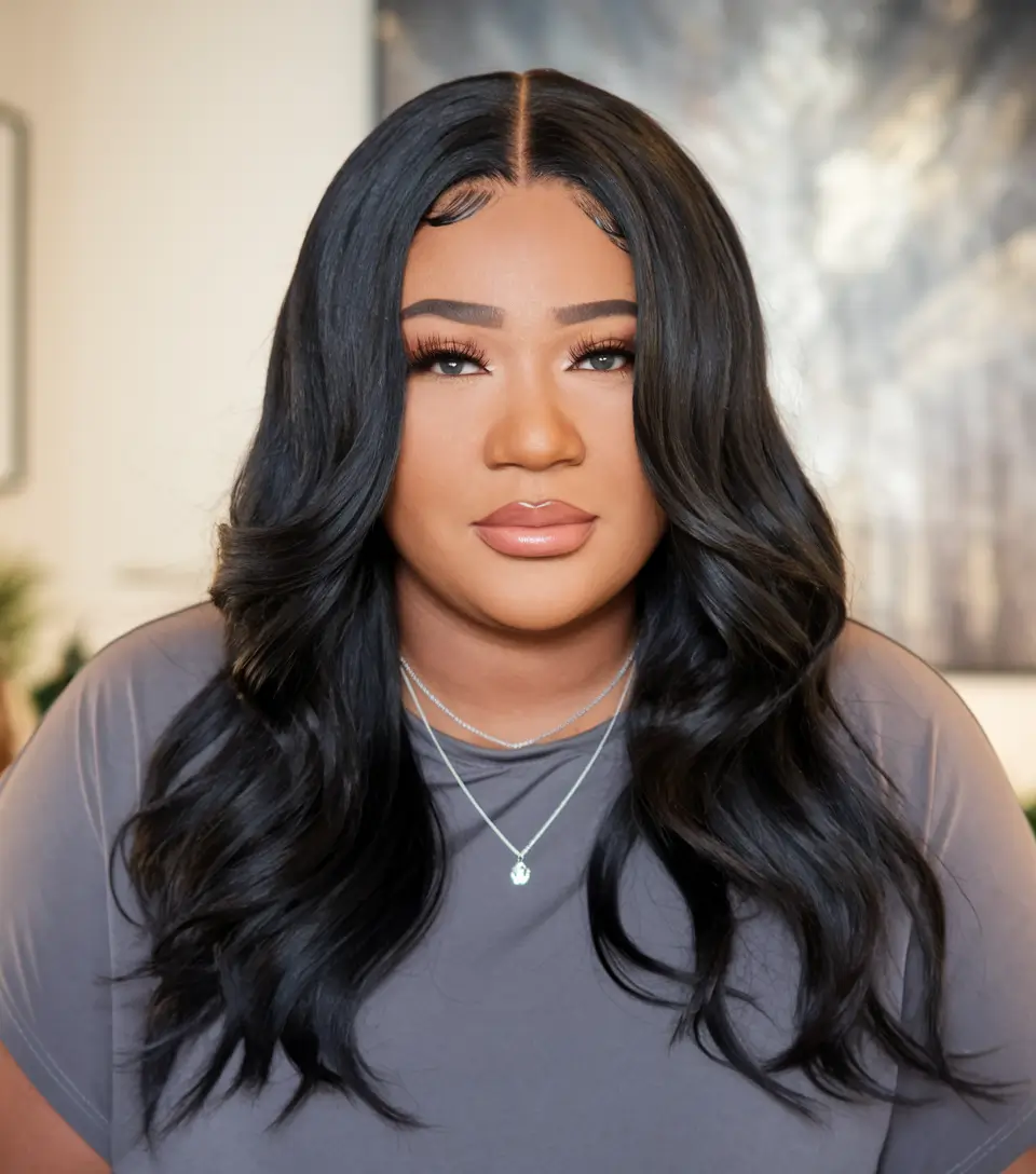 Plus Size Winter Haircuts for Women 2025 / 2026 Glossy Jet Black Waves