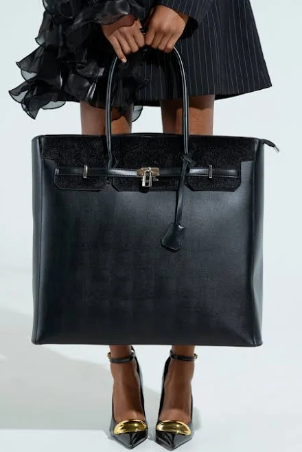 bag Akira Feel Me Oversized Tote AKIRA $79.9