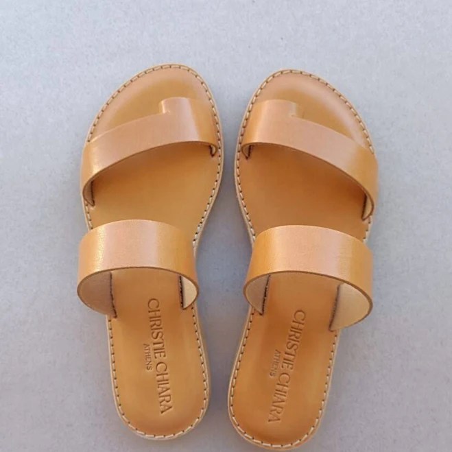 shoes Callista Flat Leather Sandals Christie Chiara Sandals $76.54