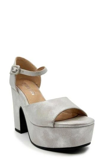 shoes CHELSEA CREW Quill Metallic Platform Sandal in Silver Pu at Nordstrom Rack, Size 10 Nordstrom Rack $69.97