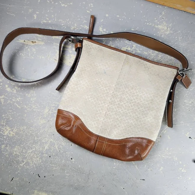 bag Coach Cream And Cognac Leather And Canvas Boho Crossbody Bag Purse eBay - dewrightsales $34.88