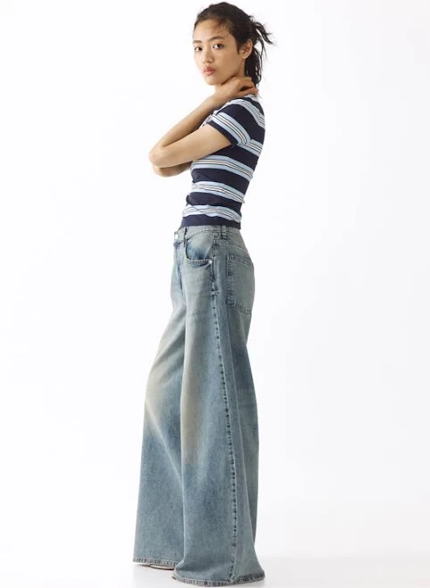 top H&M Ladies Fitted Cotton T-Shirt H&M $9.99