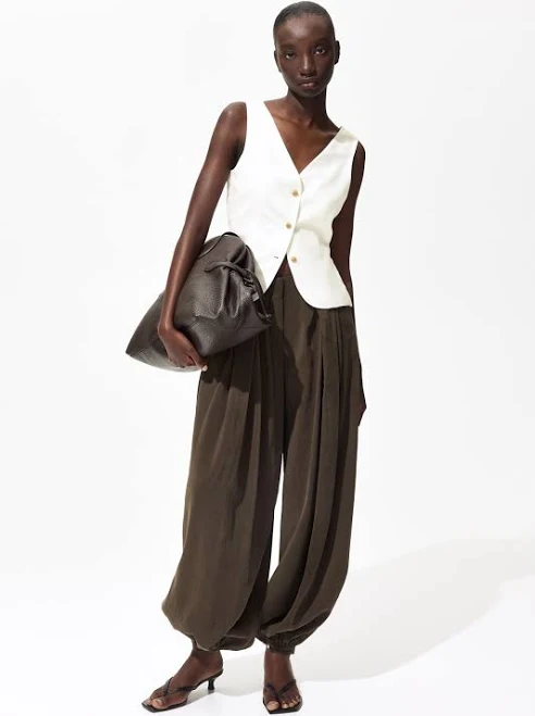 crop top H&M Ladies Linen-Blend Vest H&M $24.99