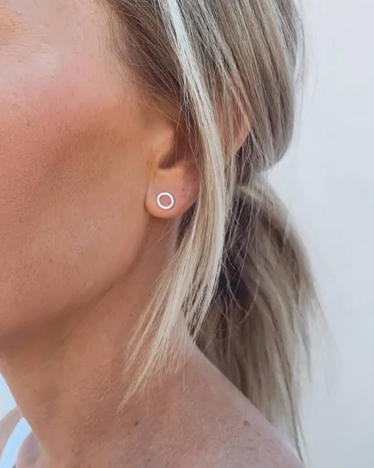 accessory Minimalist Open Circle Stud Earrings Etsy - SincerelySilverShop $17.5