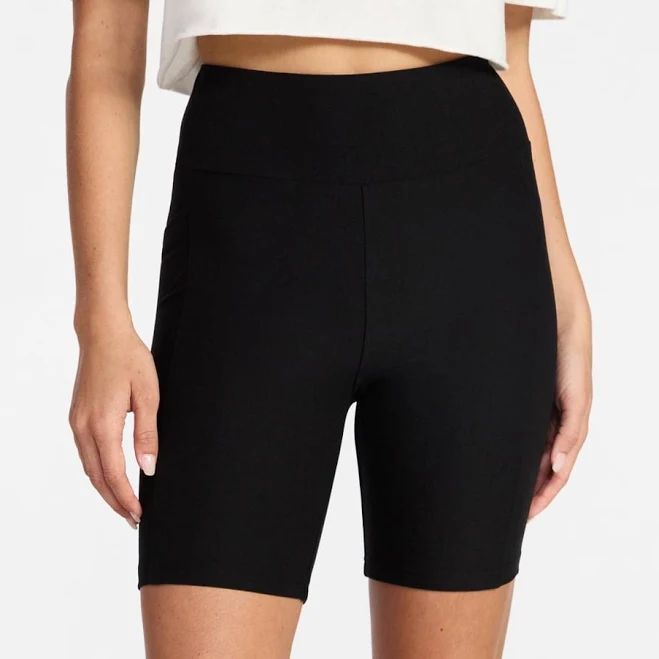 shorts No Boundaries Women's High-Rise Biker Shorts with Phone Pocket Walmart $5.59