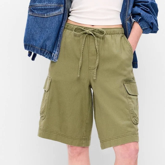 shorts Old Navy Women's Mid-Rise Bermuda Cargo Shorts Old Navy $19.99