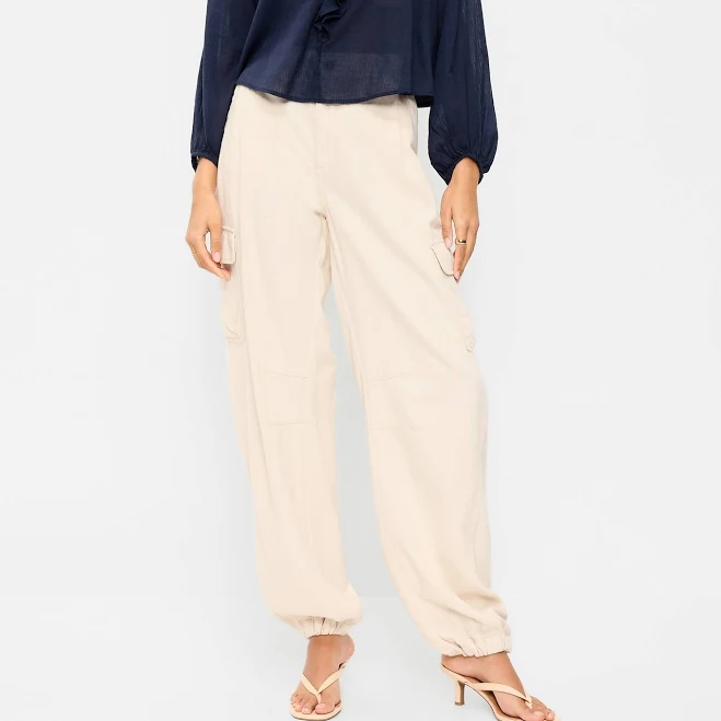 pants Old Navy Women's Twill Barrel Cargo Pants Old Navy $24.99