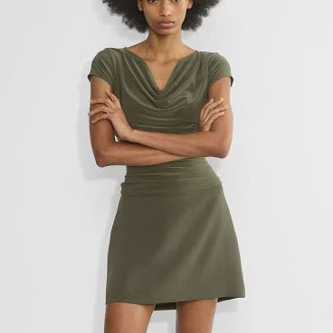 Aritzia Women's Classic Mini Skirt