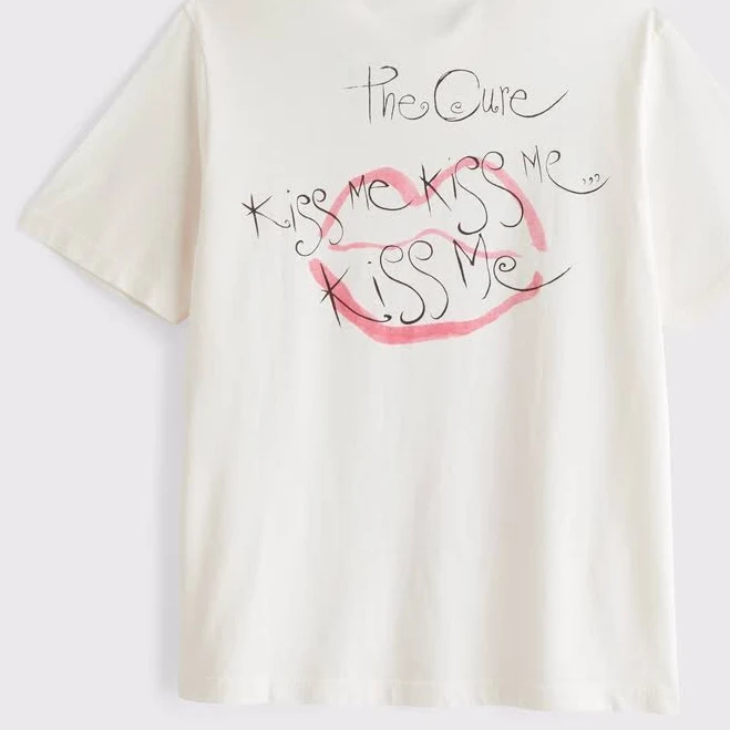 Abercrombie & Fitch Men's The Cure Vintage-Inspired Graphic Tee