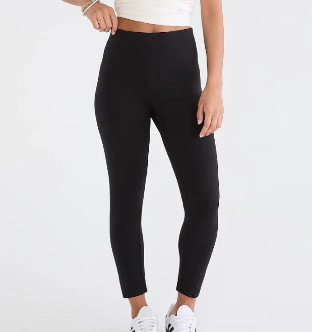 Aeropostale Women's High-Rise Capri Leggings