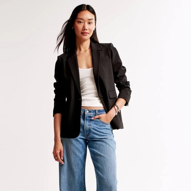 Abercrombie & Fitch Women's Classic Suiting Blazer