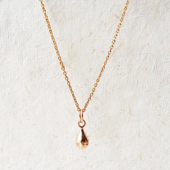Dainty Rose Gold Teardrop Pendant Necklace
