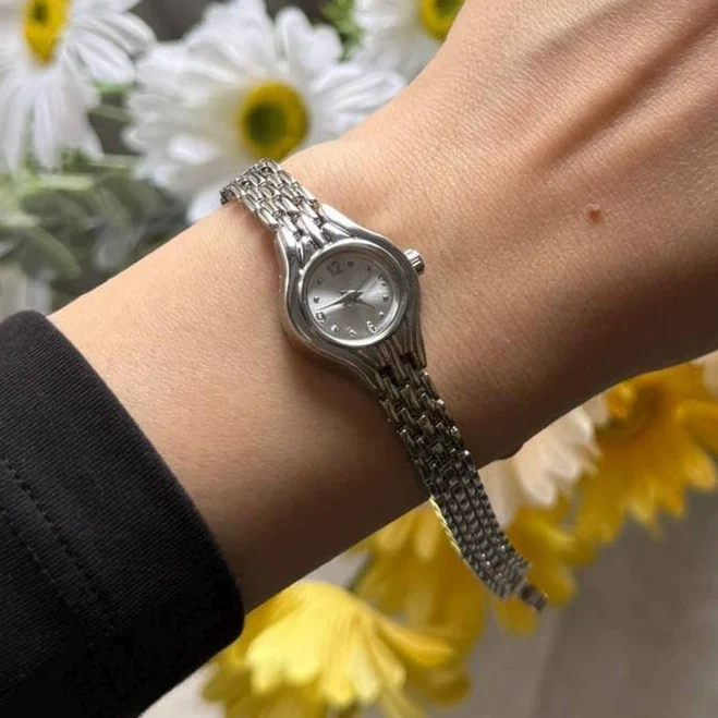 Retro Vintage Minimalist Watch