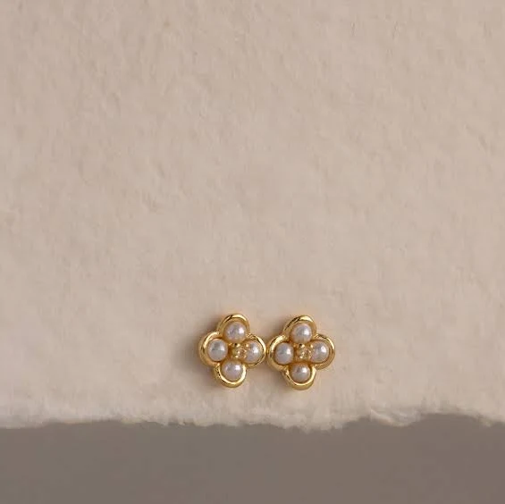 Caitlyn Minimalist 18K Gold Pearl Flower Stud Earrings