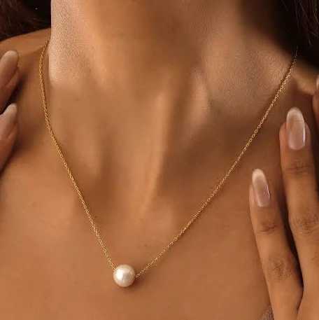 14K Gold Freshwater Pearl Dainty Necklace