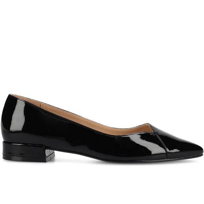 Journee Collection Women's Carmin Flats