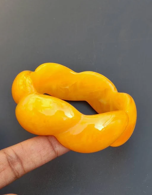 Retro Yellow Resin Bangle Bracelet - Twisted Chunky Bohemian Jewelry