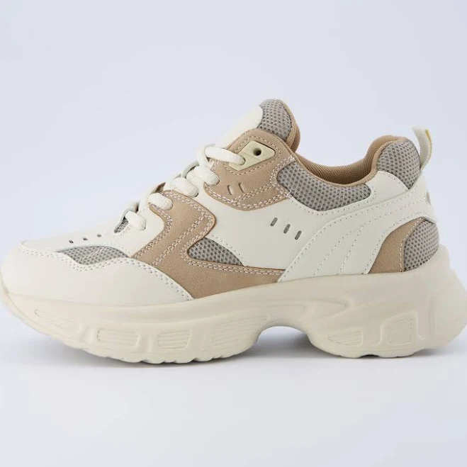 Cushionaire Women's Strike Chunky Sneaker