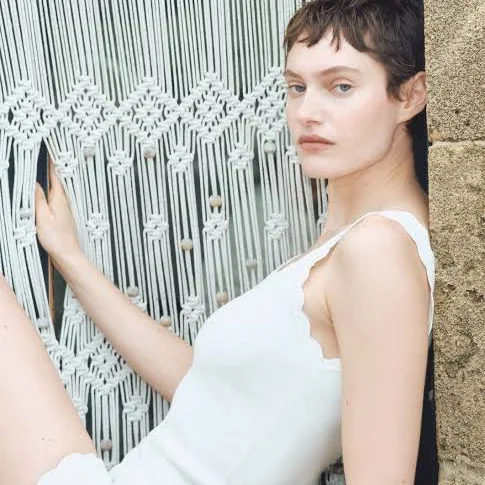 H&M Ladies Scalloped-Edge Fine-knit Tank Top