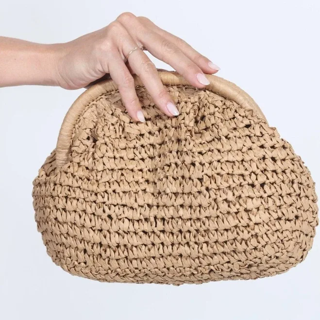 Straw Clutch
