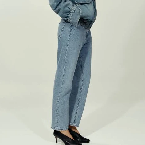 H&M Ladies Mom Slim-Fit High-Waist Ankle Jeans