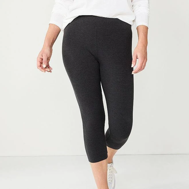 High-waisted knit capri pants with wide elastic waistband