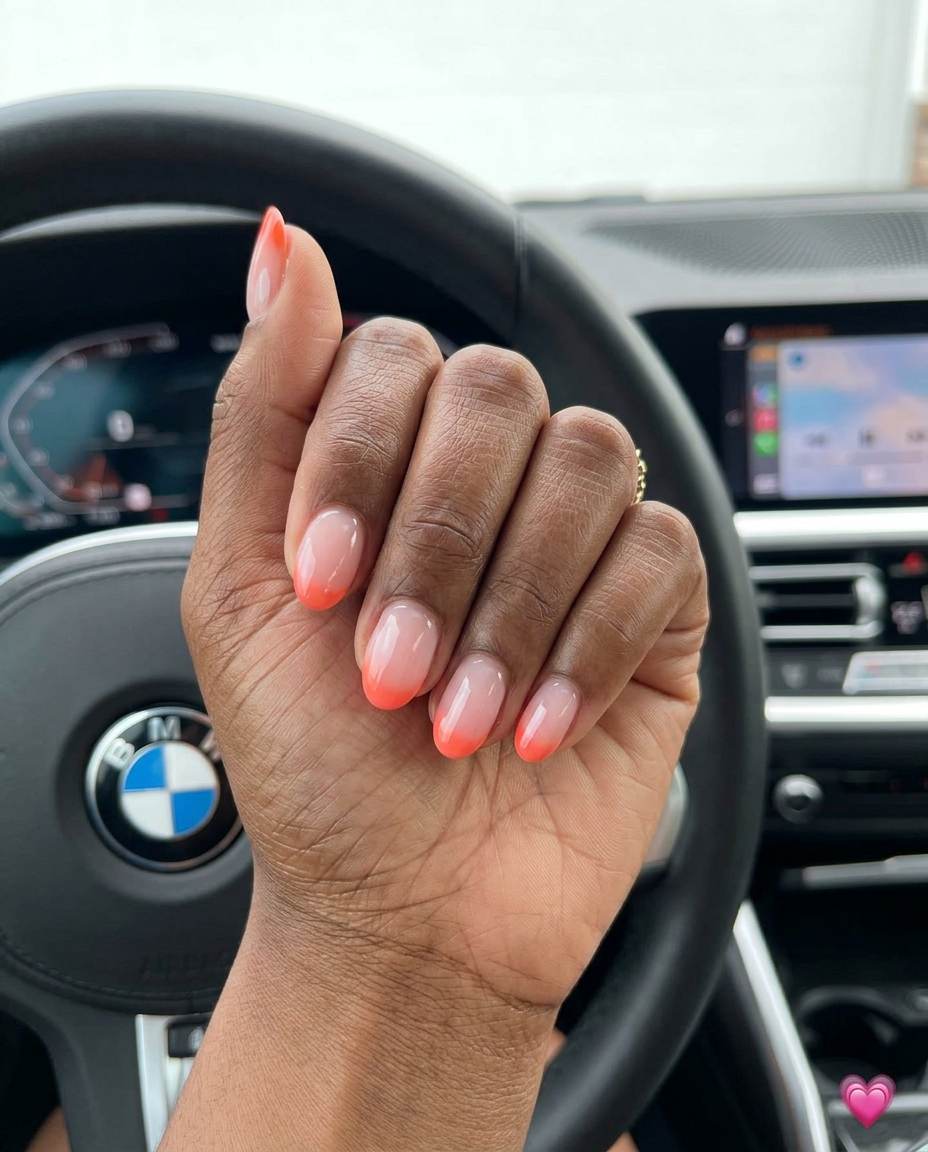 Short Summer Nails 2026: Milky pink to bright coral ombre on short natural nails. Fresh beach day style.