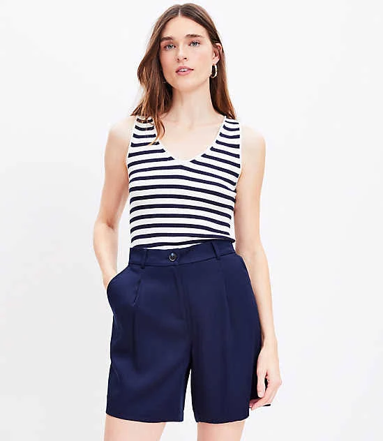 shorts Women's Loft Pleated Shorts in Emory LOFT $10.57
