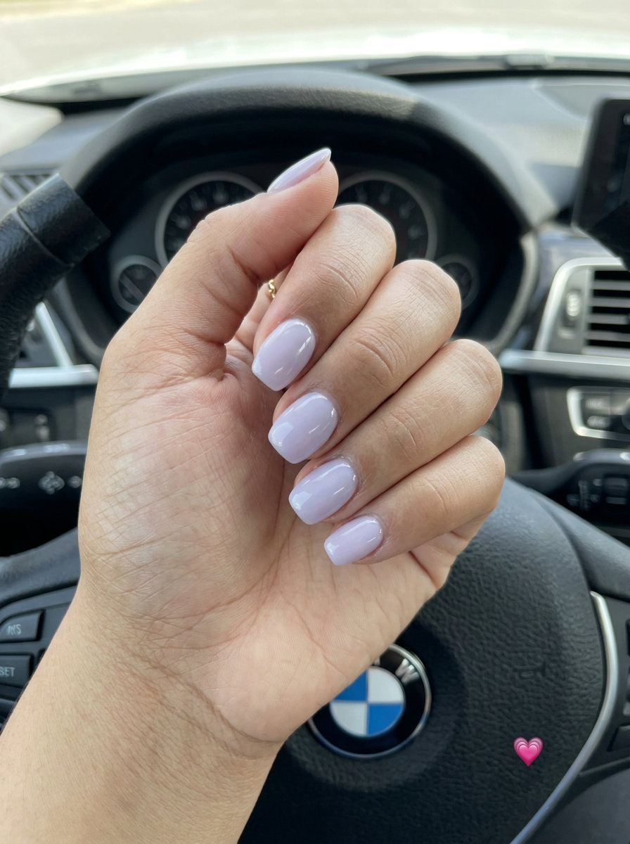 Lavender Seafoam Bath Nails 2026: Vacation & Festival Style Lavender Seafoam Bath Round nails: Milky lavender with soft white undertones on short round nails for shell summer nails 2026.