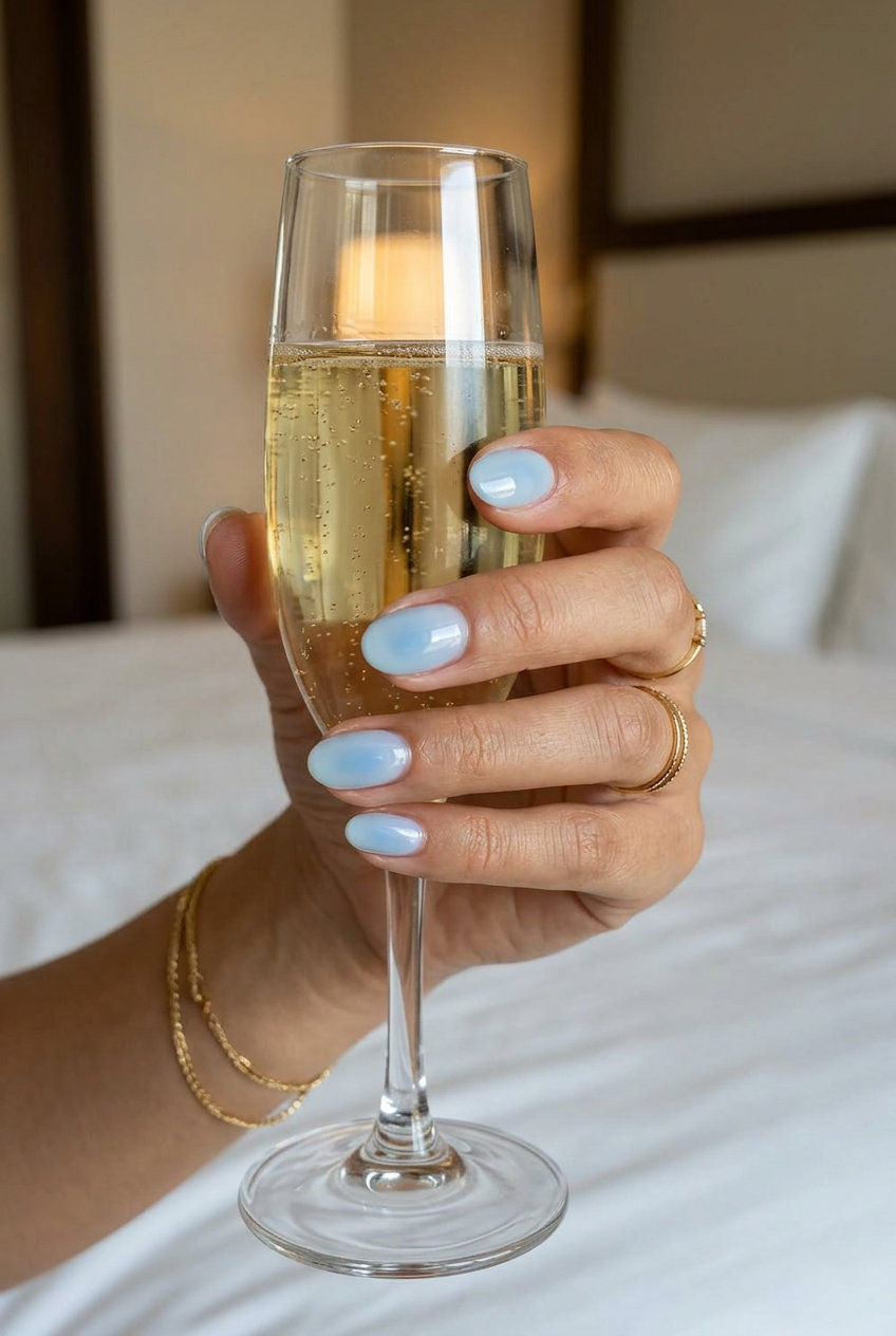 Summer Classy Nails 2026: Pale Blue Aura Pale Blue Aura Short Oval nails for summer classy nails 2026. Dreamy, calm gradient for vacations.