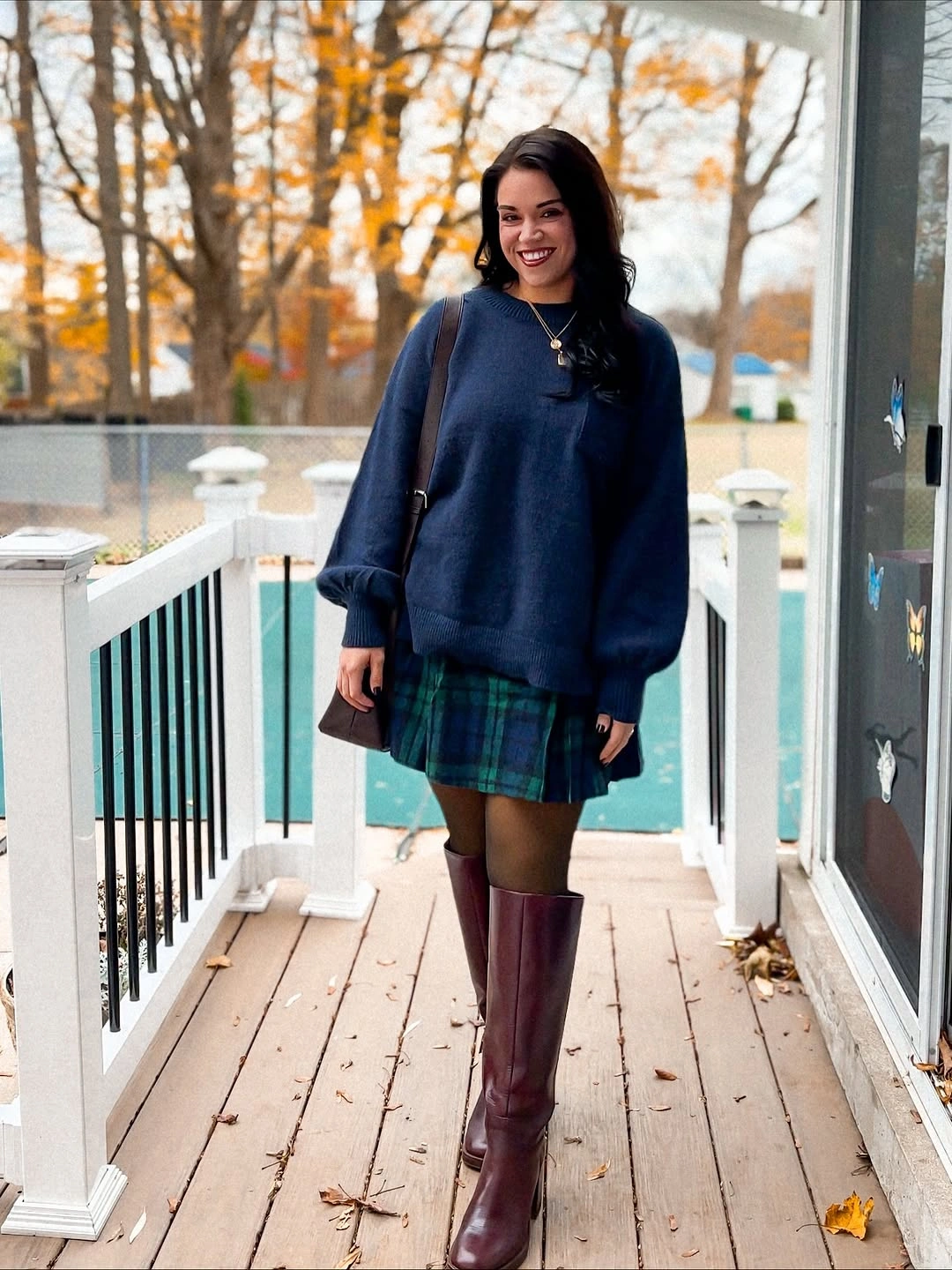 comfy fall outfits 2026 Navy Sweater And Plaid Skirt For Preppy Fall Comfort
